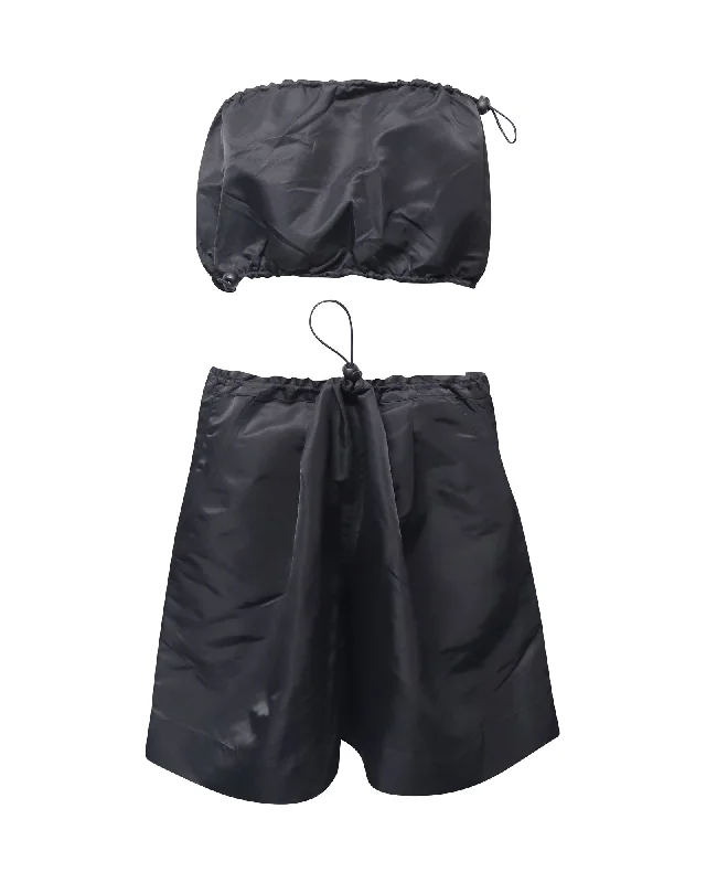 Booty shorts – Very short shorts that focus on accentuating the figure and providing maximum comfort.Booty shorts – Very short shorts that focus on accentuating the figure and providing maximum comfort.Staud Summer Set in Black Recycled Nylon Booty shorts – Very short shorts that focus on accentuating the figure and providing maximum comfort.Booty shorts – Very short shorts that focus on accentuating the figure and providing maximum comfort.Staud Summer Set in Black Recycled Nylon
