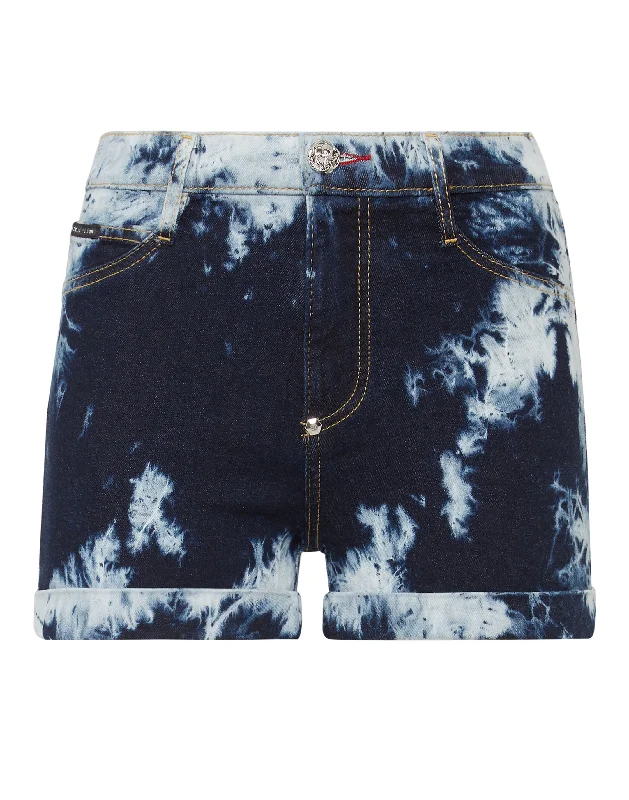 High-waisted shorts – Shorts that sit above the natural waistline for a flattering, elongating look.High-waisted shorts – Shorts that sit above the natural waistline for a flattering, elongating look.Denim High waist Hot pants Bleached High-waisted shorts – Shorts that sit above the natural waistline for a flattering, elongating look.High-waisted shorts – Shorts that sit above the natural waistline for a flattering, elongating look.Denim High waist Hot pants Bleached