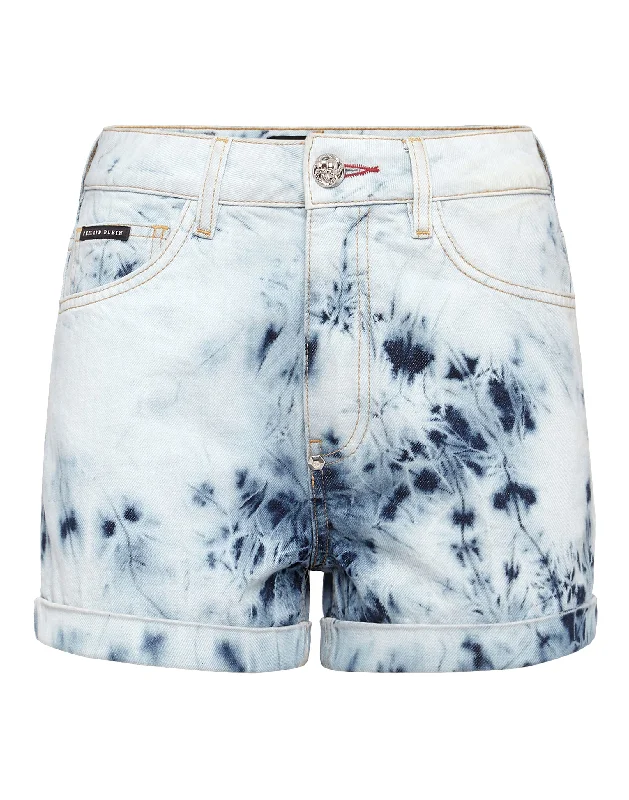 Sporty shorts – Shorts designed for athletic or casual wear, often with drawstrings and made from breathable fabrics.Sporty shorts – Shorts designed for athletic or casual wear, often with drawstrings and made from breathable fabrics.Denim High waist Hot pants Bleached Sporty shorts – Shorts designed for athletic or casual wear, often with drawstrings and made from breathable fabrics.Sporty shorts – Shorts designed for athletic or casual wear, often with drawstrings and made from breathable fabrics.Denim High waist Hot pants Bleached