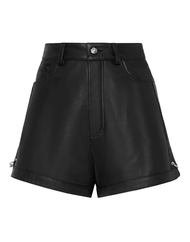Fringe shorts – Shorts with fringe details at the hem for a boho or playful look.Fringe shorts – Shorts with fringe details at the hem for a boho or playful look.Leather Shorts Pants Pins Fringe shorts – Shorts with fringe details at the hem for a boho or playful look.Fringe shorts – Shorts with fringe details at the hem for a boho or playful look.Leather Shorts Pants Pins