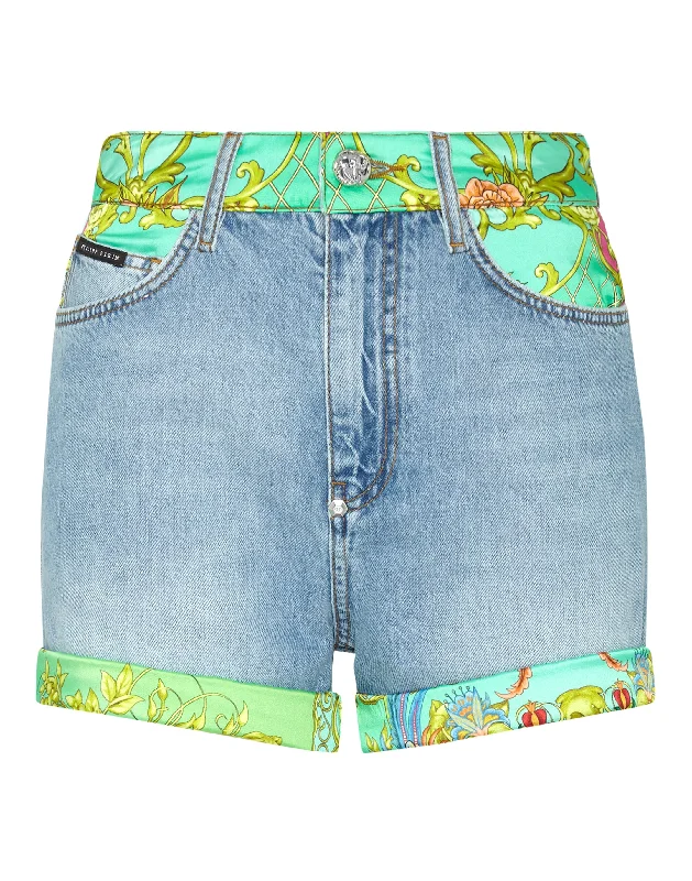 Cargo shorts – Loose-fitting shorts with large side pockets, often made from durable material for a utilitarian look.Cargo shorts – Loose-fitting shorts with large side pockets, often made from durable material for a utilitarian look.Denim High Waist Hot pants insert New Baroque Cargo shorts – Loose-fitting shorts with large side pockets, often made from durable material for a utilitarian look.Cargo shorts – Loose-fitting shorts with large side pockets, often made from durable material for a utilitarian look.Denim High Waist Hot pants insert New Baroque