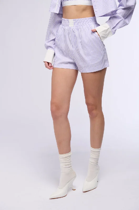 Culottes – Wide-legged, knee-length or mid-calf shorts that resemble a skirt but are more comfortable and practical.Culottes – Wide-legged, knee-length or mid-calf shorts that resemble a skirt but are more comfortable and practical.ROWAN POPLIN STRIPE SHORT Culottes – Wide-legged, knee-length or mid-calf shorts that resemble a skirt but are more comfortable and practical.Culottes – Wide-legged, knee-length or mid-calf shorts that resemble a skirt but are more comfortable and practical.ROWAN POPLIN STRIPE SHORT