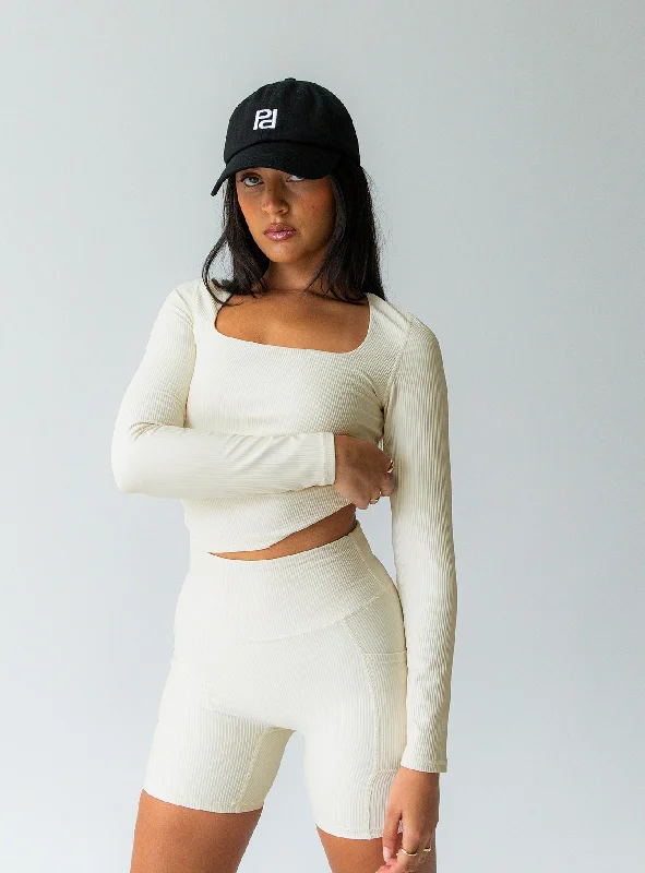 Peplum vest – Vest with a flared, ruffled bottom for a feminine silhouettePeplum vest – Vest with a flared, ruffled bottom for a feminine silhouetteThriving Activewear Top Latte Peplum vest – Vest with a flared, ruffled bottom for a feminine silhouettePeplum vest – Vest with a flared, ruffled bottom for a feminine silhouetteThriving Activewear Top Latte