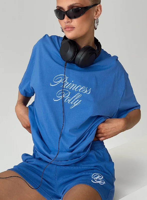 V-neck vest – Vest with a V-shaped neckline for a flattering fitV-neck vest – Vest with a V-shaped neckline for a flattering fitPrincess Polly Cursive Oversized Tee Blue / White V-neck vest – Vest with a V-shaped neckline for a flattering fitV-neck vest – Vest with a V-shaped neckline for a flattering fitPrincess Polly Cursive Oversized Tee Blue / White