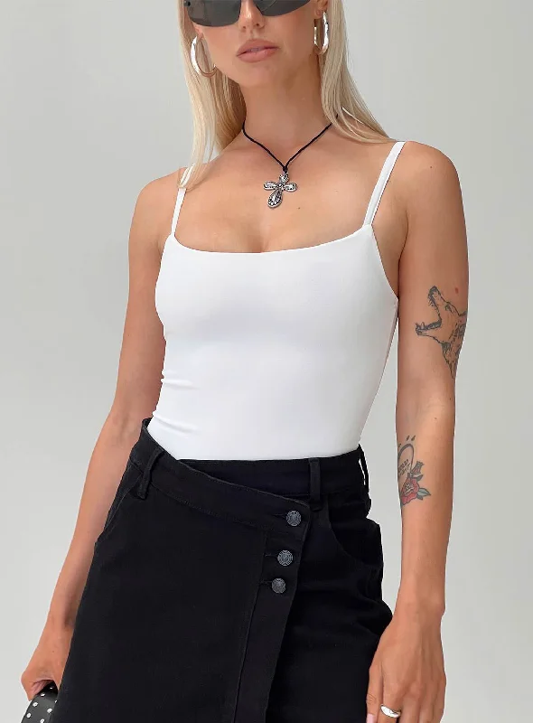 Hooded vest – Vest with an attached hood for extra warmth and styleHooded vest – Vest with an attached hood for extra warmth and styleOff Stage Bodysuit White Hooded vest – Vest with an attached hood for extra warmth and styleHooded vest – Vest with an attached hood for extra warmth and styleOff Stage Bodysuit White