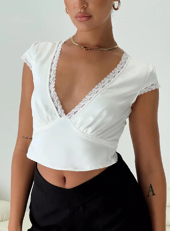 Sweater vest – Knit vest, often sleeveless, worn for layering or warmthSweater vest – Knit vest, often sleeveless, worn for layering or warmthVesperea Top White Sweater vest – Knit vest, often sleeveless, worn for layering or warmthSweater vest – Knit vest, often sleeveless, worn for layering or warmthVesperea Top White