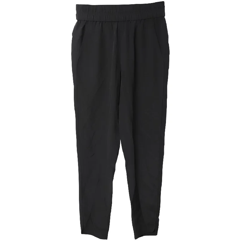 Cropped trousers – Trousers that are shortened to a length above the ankle.Cropped trousers – Trousers that are shortened to a length above the ankle.Alexander Wang Straight Leg Trousers in Black Viscose Cropped trousers – Trousers that are shortened to a length above the ankle.Cropped trousers – Trousers that are shortened to a length above the ankle.Alexander Wang Straight Leg Trousers in Black Viscose