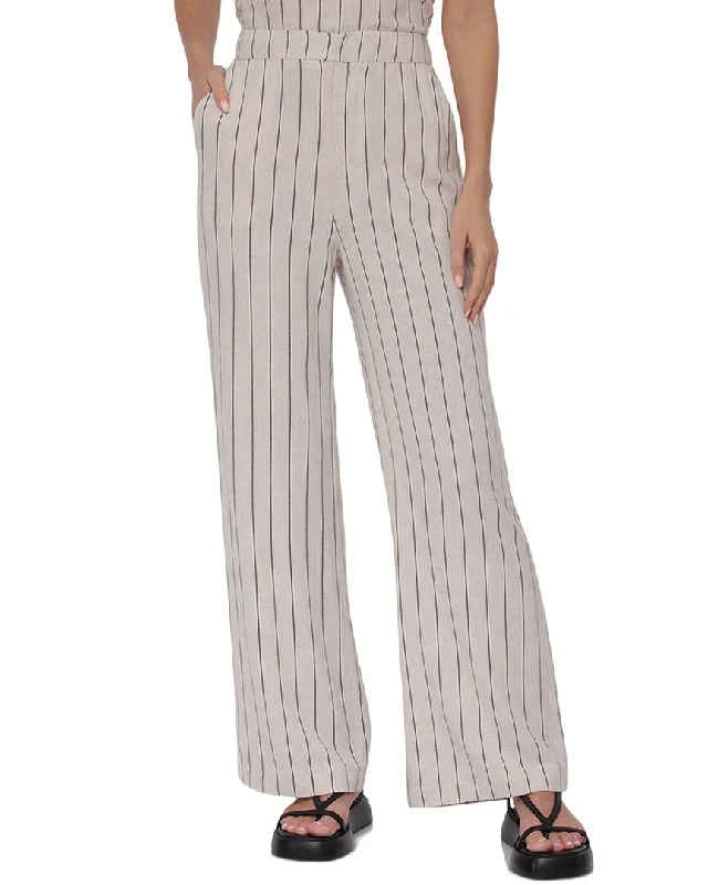 Elastic waist trousers – Trousers with an elasticated waistband for a more comfortable, stretchy fit.Elastic waist trousers – Trousers with an elasticated waistband for a more comfortable, stretchy fit.Avec Les Filles Wide Leg Linen-Blend Pant Elastic waist trousers – Trousers with an elasticated waistband for a more comfortable, stretchy fit.Elastic waist trousers – Trousers with an elasticated waistband for a more comfortable, stretchy fit.Avec Les Filles Wide Leg Linen-Blend Pant