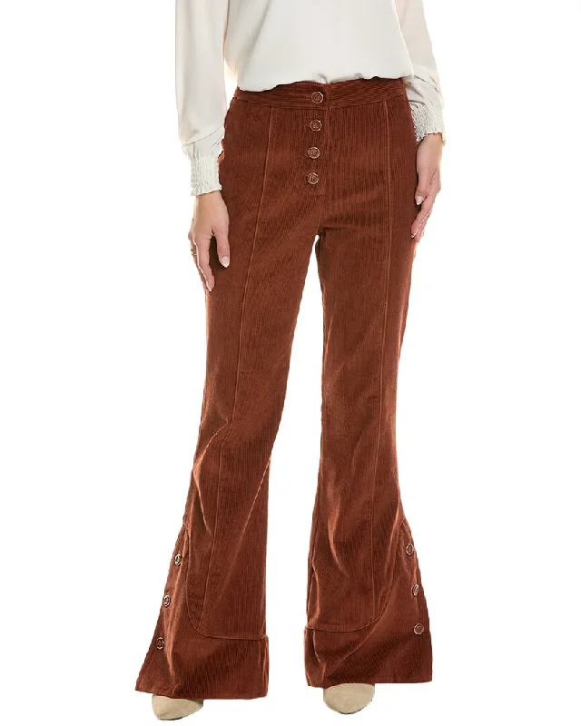 Stretch trousers – Trousers made with a small amount of spandex or elastane for added stretch and flexibility.Stretch trousers – Trousers made with a small amount of spandex or elastane for added stretch and flexibility.FARM Rio Corduroy Flare Pant Stretch trousers – Trousers made with a small amount of spandex or elastane for added stretch and flexibility.Stretch trousers – Trousers made with a small amount of spandex or elastane for added stretch and flexibility.FARM Rio Corduroy Flare Pant