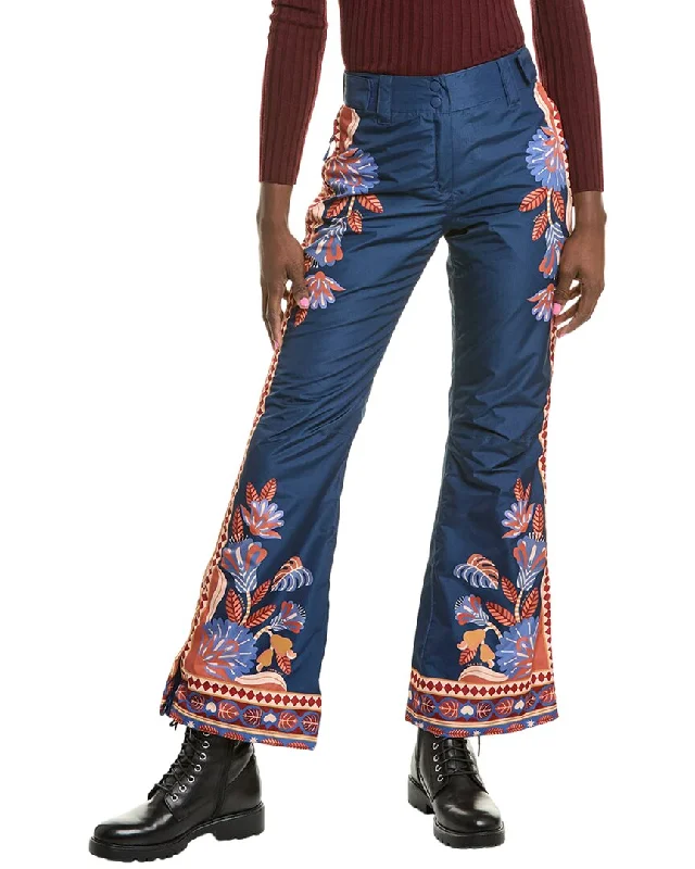 Slim-fit trousers – Trousers that are form-fitting and narrow through the legs.Slim-fit trousers – Trousers that are form-fitting and narrow through the legs.FARM Rio Ski Pant Slim-fit trousers – Trousers that are form-fitting and narrow through the legs.Slim-fit trousers – Trousers that are form-fitting and narrow through the legs.FARM Rio Ski Pant