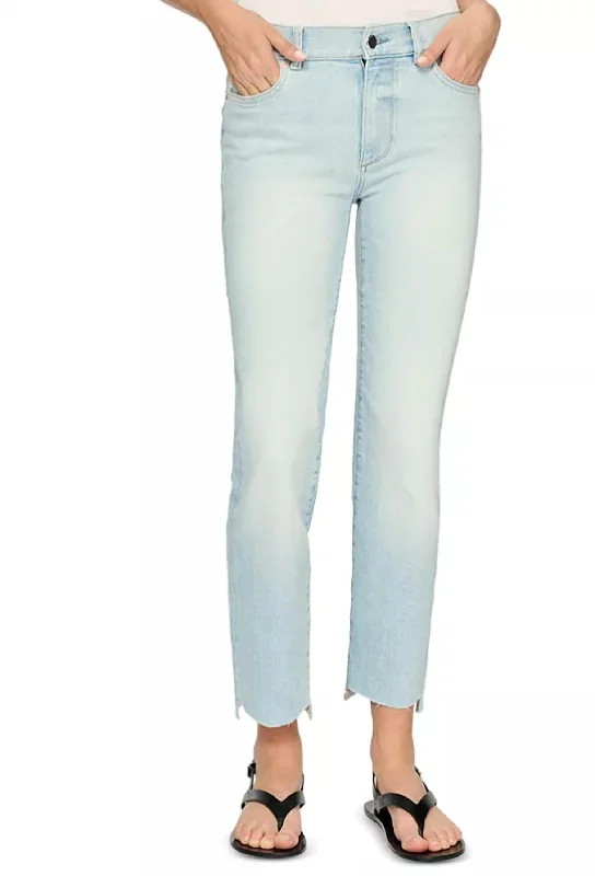 Palazzo trousers – Wide-leg trousers made from light, flowy fabric, often associated with a chic or bohemian look.Palazzo trousers – Wide-leg trousers made from light, flowy fabric, often associated with a chic or bohemian look.Mara In Blue Isle Palazzo trousers – Wide-leg trousers made from light, flowy fabric, often associated with a chic or bohemian look.Palazzo trousers – Wide-leg trousers made from light, flowy fabric, often associated with a chic or bohemian look.Mara In Blue Isle