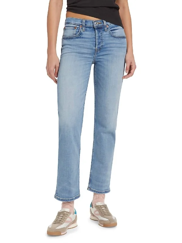 Pleated trousers – Trousers with folds or pleats in the front, often adding volume or texture to the garment.Pleated trousers – Trousers with folds or pleats in the front, often adding volume or texture to the garment.Mid Rise Stove Pipe Jean In Hacienda Pleated trousers – Trousers with folds or pleats in the front, often adding volume or texture to the garment.Pleated trousers – Trousers with folds or pleats in the front, often adding volume or texture to the garment.Mid Rise Stove Pipe Jean In Hacienda