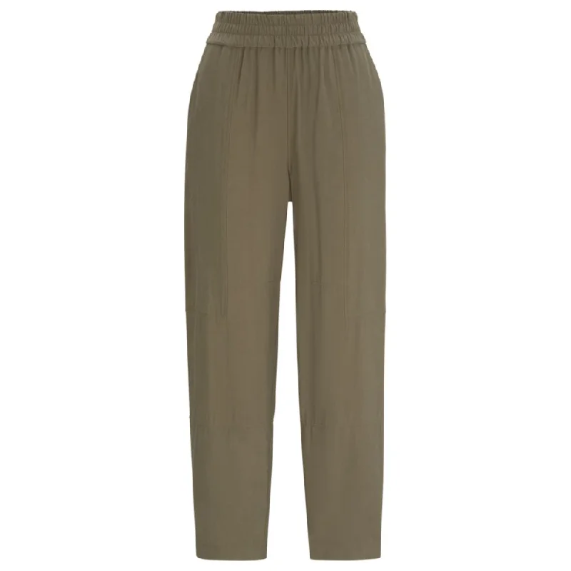 Maternity trousers – Trousers specifically designed for expectant mothers, with an adjustable waistband for comfort.Maternity trousers – Trousers specifically designed for expectant mothers, with an adjustable waistband for comfort.Regular-fit trousers with a tapered leg Maternity trousers – Trousers specifically designed for expectant mothers, with an adjustable waistband for comfort.Maternity trousers – Trousers specifically designed for expectant mothers, with an adjustable waistband for comfort.Regular-fit trousers with a tapered leg