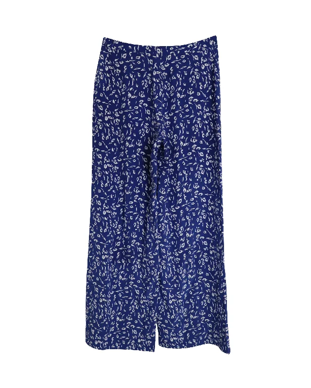 Booty-lifting trousers – Trousers designed with specific stitching or structure to enhance the shape of the rear.Booty-lifting trousers – Trousers designed with specific stitching or structure to enhance the shape of the rear.Saloni Wide Leg Trousers in Blue Silk Booty-lifting trousers – Trousers designed with specific stitching or structure to enhance the shape of the rear.Booty-lifting trousers – Trousers designed with specific stitching or structure to enhance the shape of the rear.Saloni Wide Leg Trousers in Blue Silk