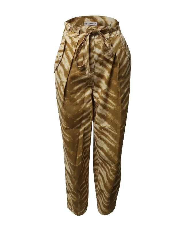 Cargo trousers – Loose-fitting trousers with large pockets on the sides, often made from durable materials.Cargo trousers – Loose-fitting trousers with large pockets on the sides, often made from durable materials.Ulla Johnson Lars Belted High-Rise Pants in Animal Print Cotton Cargo trousers – Loose-fitting trousers with large pockets on the sides, often made from durable materials.Cargo trousers – Loose-fitting trousers with large pockets on the sides, often made from durable materials.Ulla Johnson Lars Belted High-Rise Pants in Animal Print Cotton