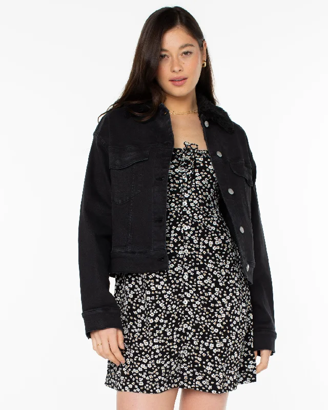Quilted – Sewn in a pattern, often used for insulationQuilted – Sewn in a pattern, often used for insulationBig Smoke Jacket - Phantom