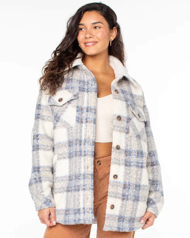 Oversized – Loose, relaxed fitOversized – Loose, relaxed fitOverlander Solid Button Front Fleece Jacket - Infinity Blue Oversized – Loose, relaxed fitOversized – Loose, relaxed fitOverlander Solid Button Front Fleece Jacket - Infinity Blue