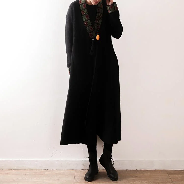 Windproof – Wind-resistantWindproof – Wind-resistantwomen black outwear plus size clothing long coat V neck embroidery tassel casual coats