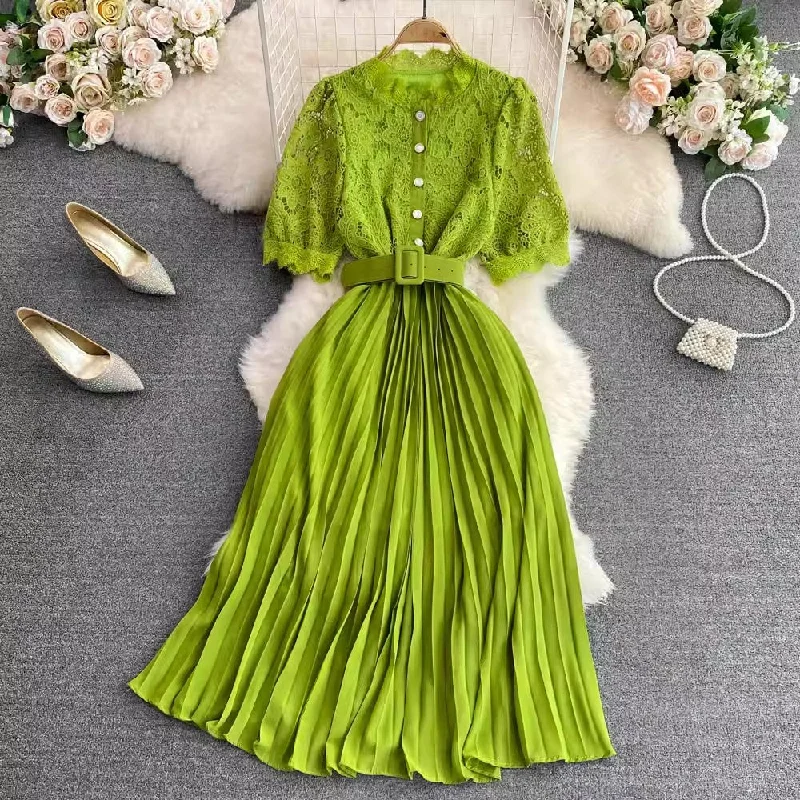 Tulle dress – Dress made with soft, voluminous tulle fabric, often worn for formal occasions or as part of a bridal outfit.Tulle dress – Dress made with soft, voluminous tulle fabric, often worn for formal occasions or as part of a bridal outfit.short-sleeved round-neck lace pleated dress elegant long skirt S4312 Tulle dress – Dress made with soft, voluminous tulle fabric, often worn for formal occasions or as part of a bridal outfit.Tulle dress – Dress made with soft, voluminous tulle fabric, often worn for formal occasions or as part of a bridal outfit.short-sleeved round-neck lace pleated dress elegant long skirt S4312