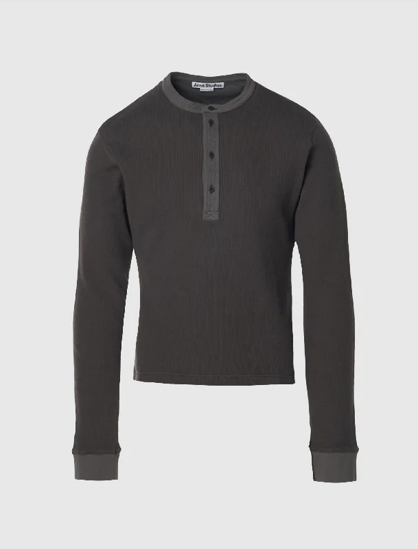 Crew neck – Classic round necklineCrew neck – Classic round necklineLONG SLEEVE TOP Crew neck – Classic round necklineCrew neck – Classic round necklineLONG SLEEVE TOP