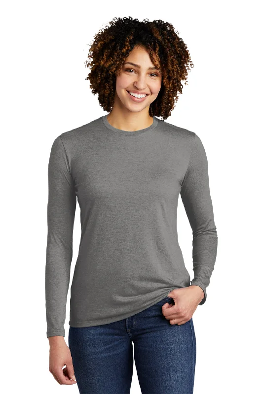 Tunic – Longer T-shirt, often reaching the hips or thighs, worn as a tunic topTunic – Longer T-shirt, often reaching the hips or thighs, worn as a tunic topAllmade Womens Long Sleeve Crewneck T-Shirt - Aluminum Grey Tunic – Longer T-shirt, often reaching the hips or thighs, worn as a tunic topTunic – Longer T-shirt, often reaching the hips or thighs, worn as a tunic topAllmade Womens Long Sleeve Crewneck T-Shirt - Aluminum Grey