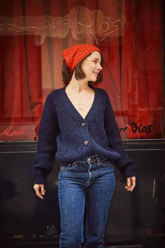 Turtleneck – High-neck style for added warmthTurtleneck – High-neck style for added warmthAnna V-neck Cardigan Turtleneck – High-neck style for added warmthTurtleneck – High-neck style for added warmthAnna V-neck Cardigan