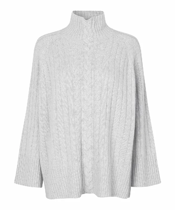 Chunky – Thick, oversized knit for a cozy lookChunky – Thick, oversized knit for a cozy lookFelixa Turtleneck Sweater Chunky – Thick, oversized knit for a cozy lookChunky – Thick, oversized knit for a cozy lookFelixa Turtleneck Sweater