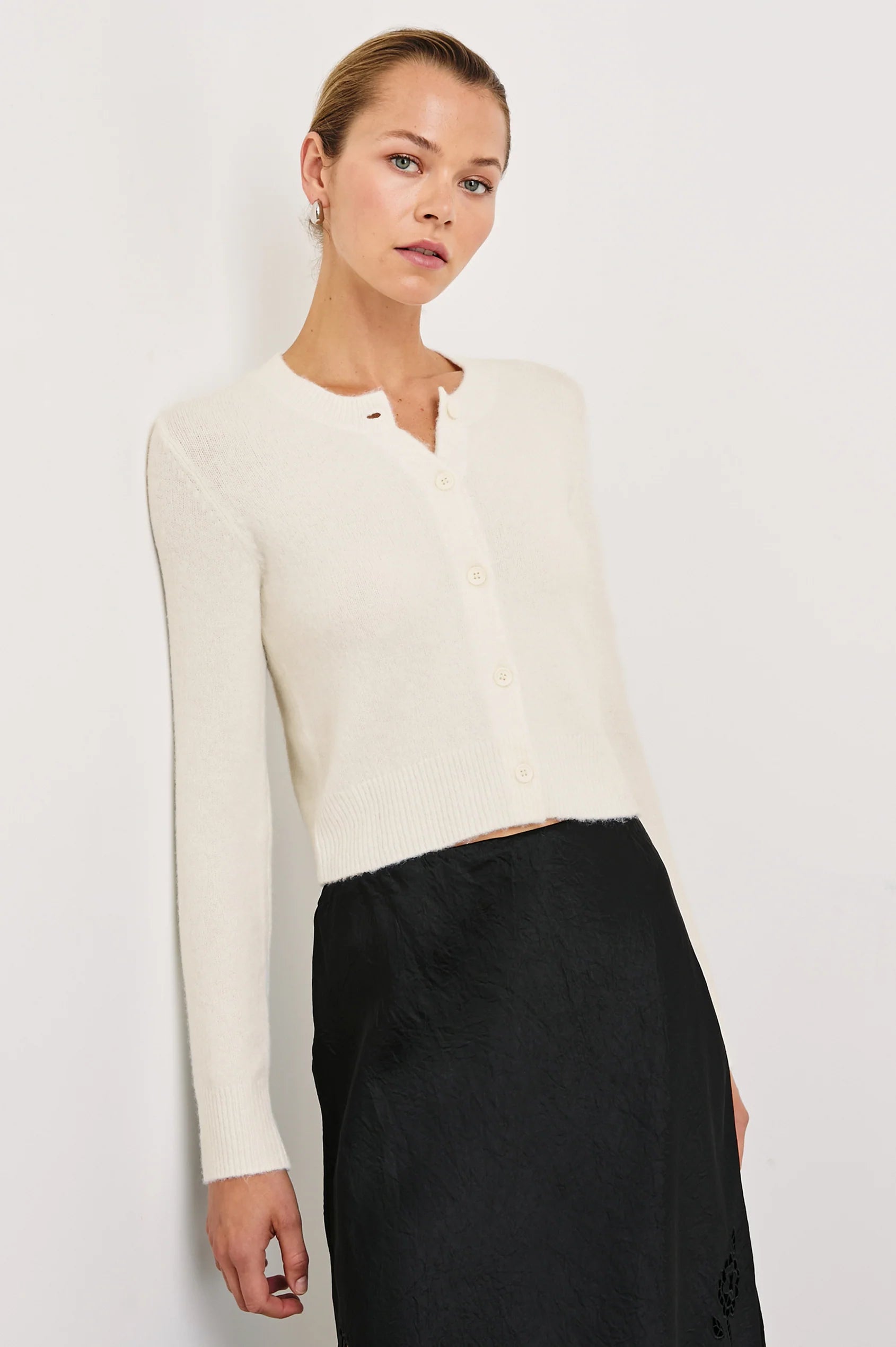 Boxy – Square, loose shapeBoxy – Square, loose shapeMatilda Sweater in Ivory