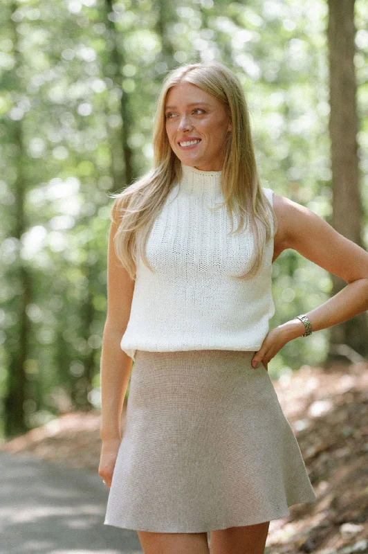 Cardigan – Open-front sweater, often buttoned or with a tieCardigan – Open-front sweater, often buttoned or with a tieMila Turtleneck-Off White Cardigan – Open-front sweater, often buttoned or with a tieCardigan – Open-front sweater, often buttoned or with a tieMila Turtleneck-Off White