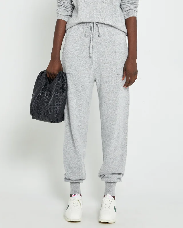 Crew neck – Round neck, classic styleCrew neck – Round neck, classic styleNuka Cashmere Pant Crew neck – Round neck, classic styleCrew neck – Round neck, classic styleNuka Cashmere Pant