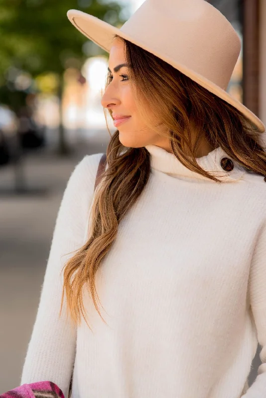 Cropped – Shortened length, above the waistCropped – Shortened length, above the waistOne Shoulder Button Cowl Neck Sweater Cropped – Shortened length, above the waistCropped – Shortened length, above the waistOne Shoulder Button Cowl Neck Sweater