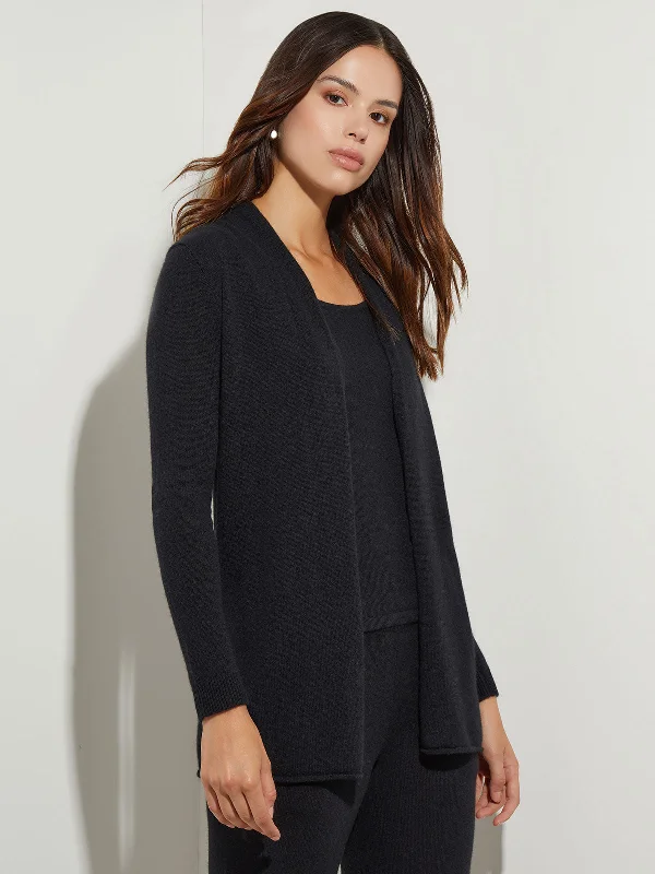 Pullover – Sweater without buttons or zippers, worn over the headPullover – Sweater without buttons or zippers, worn over the headOpen Front Cashmere Cardigan, Black Pullover – Sweater without buttons or zippers, worn over the headPullover – Sweater without buttons or zippers, worn over the headOpen Front Cashmere Cardigan, Black