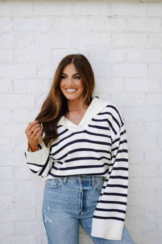 Drop shoulder – Sleeves that hang lower than the shoulder seam for a relaxed fitDrop shoulder – Sleeves that hang lower than the shoulder seam for a relaxed fitOversized Striped Sweater-Cream Drop shoulder – Sleeves that hang lower than the shoulder seam for a relaxed fitDrop shoulder – Sleeves that hang lower than the shoulder seam for a relaxed fitOversized Striped Sweater-Cream