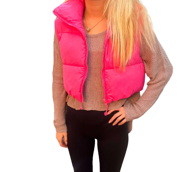 Turtleneck – High-neck style for added warmthTurtleneck – High-neck style for added warmthChic Magenta Cropped Puffer Vest Turtleneck – High-neck style for added warmthTurtleneck – High-neck style for added warmthChic Magenta Cropped Puffer Vest