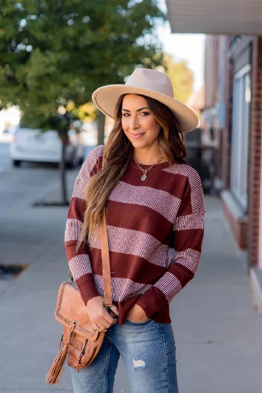 Turtleneck – High-neck style for added warmthTurtleneck – High-neck style for added warmthRib Trimmed Stitched Line Sweater Turtleneck – High-neck style for added warmthTurtleneck – High-neck style for added warmthRib Trimmed Stitched Line Sweater