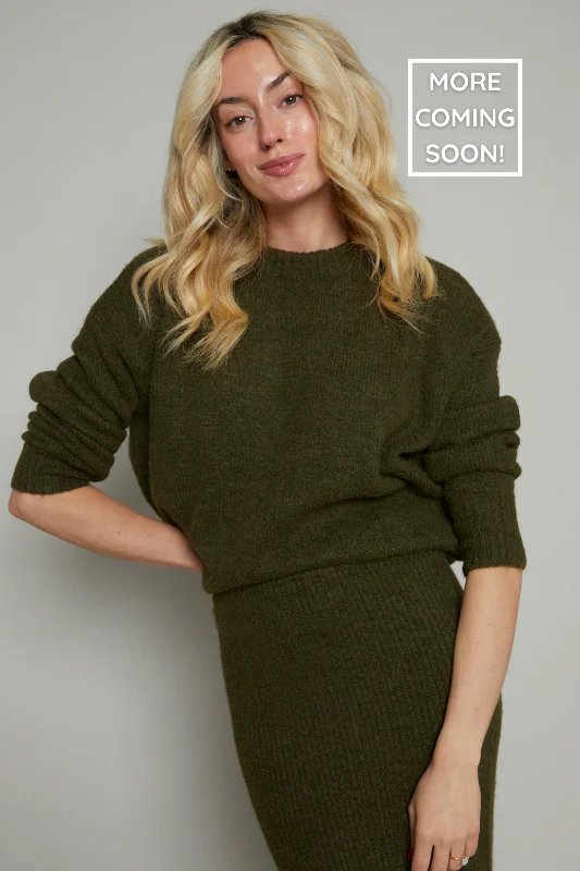 Turtleneck – High-neck style for added warmthTurtleneck – High-neck style for added warmthRyleigh Oversized Crew Neck Sweater Turtleneck – High-neck style for added warmthTurtleneck – High-neck style for added warmthRyleigh Oversized Crew Neck Sweater