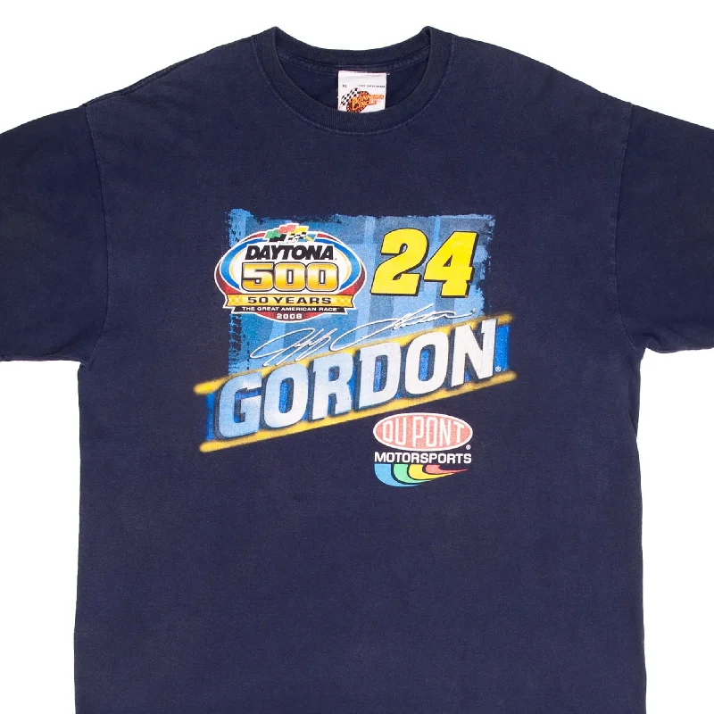 Boxy – Loose, straight cut with no shapingBoxy – Loose, straight cut with no shapingVINTAGE NASCAR JEFF GORDON DUPONT DAYTON 500 2008 TEE SHIRT SIZE XL Boxy – Loose, straight cut with no shapingBoxy – Loose, straight cut with no shapingVINTAGE NASCAR JEFF GORDON DUPONT DAYTON 500 2008 TEE SHIRT SIZE XL